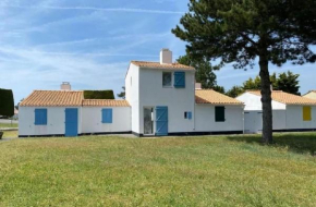 Maison 6 pers à 400 m de la plage avec wifi et piscine chauffée